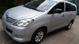 Toyota Innova E AT 2011 Silver For Sale