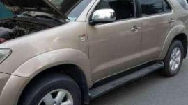 2011 Toyota Fortuner 4x2 2.5G Manual for sale 