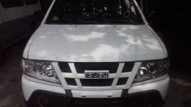 Isuzu Crosswind 2014 White for sale