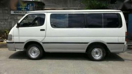 Toyata Hi Ace 2000 local - diesel hiace