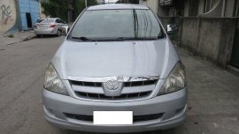 Toyota Innova 2006 silver van for sale 