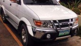 Isuzu Sportivo 2011 MT White SUV For Sale