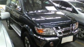 Well-kept Isuzu Crosswind 2010 for sale