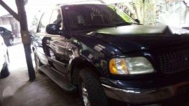 For Sale: FORD Expedition XLT in good condition