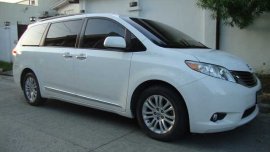 FOR SALE 2013 Toyota Sienna XLE