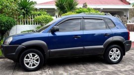 Selling 2006 Hyundai Tucson blue good condition
