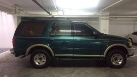 Ford Expedition Eddie Bauer top of the line for sale 