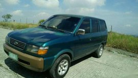 Toyota revo GL 2000 mdl gas manual for sale 