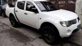 Mitsubishi Strada 2009 Manual White For Sale