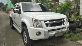 2011 Dmax truck white for sale 