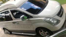 Starex limousine 2011 Van white for sale 