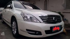 Nissan Teana XL Pearl White