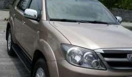 For sale Fortuner gas 2008 model
