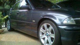 Bmw 323i 2000 for sale in good condition