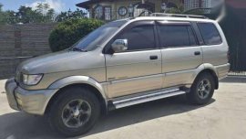 Isuzu Crosswind xuvi 2003 model for sale 