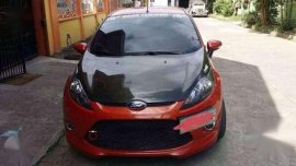 2011 Ford Fiesta (Top Of The Line)