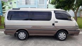 Toyota Hi Ace Custom van Revo Adventure