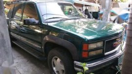 Chevy Suburban Clean papers