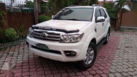 Toyota Fortuner 2011 manual 4x2 Diesel for sale