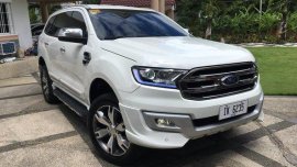Ford Everest 2016 White for sale