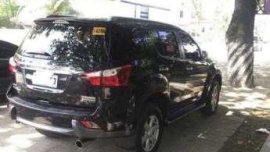 Isuzu mu-X 4x2 LS-A Automatic Transmission 2016 Hi-end Model