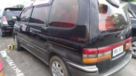 Nissan serena 2005