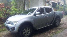 2012 strada gls v 2 4x2 AT