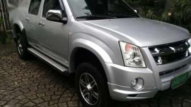 Isuzu DMAX 2012 LS manual
