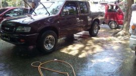 Isuzu Fuego 2000 MT Red Truck For Sale