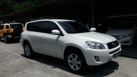 Toyota RAV4 2010 White for sale