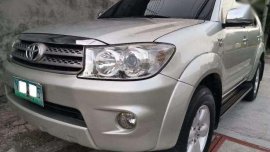 2010 Toyota Fortuner 2.5G MT. 2009.2011.2012.2013.Montero.Everest.MUX