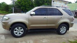 Toyota Fortuner 2.7 Gas AT Beige For Sale