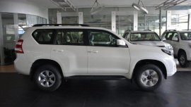 2017 Toyota Land cruiser prado Manual Gasoline well maintained