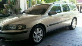 For sale very fresh Volvo V70 wagon 2001