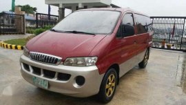 Hyundai Starex 2000 MT Red Van For Sale