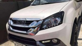 Good As Brand New 2017 Isuzu Mux AT For Sale
