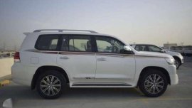 WHITE 2017 Toyota Land Cruiser LC200 for sale 