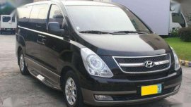 Hyundai Grand Starex 2.5 VGT AT 2011 For Sale 