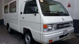 Meron nang unit ang 2017 Mitsubishi L300 FB Exceed 17seater Duo AC