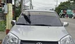 Toyota Rav4 2004 AT Silver SUV For Sale