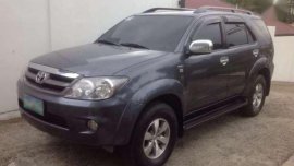 Toyota Fortuner G 2008 2009 2010 diesel