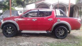 2011 mitsubishistradaglsv 4wd mt