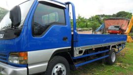 Isuzu Elf Truck like new for sale 