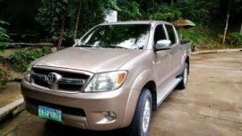 Fresh Toyota Hilux 2005 AT Beige For Sale