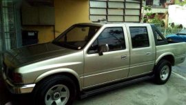 1995 Isuzu Fuego Pickup MT Golden For Sale