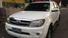 Toyota Fortuner G 2006 AT White For Sale