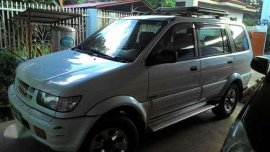 Isuzu crosswind xuvi 2004