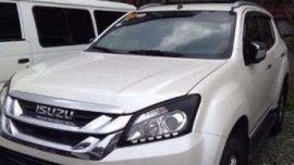 2017 Isuzu MUX Pearl White Loaded 4x2 AT for sale 