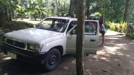 Toyota Hilux 99 truck silver for sale 