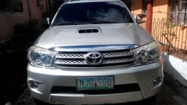 Toyota Fortuner 4x4 3.0V AT Silver For Sale